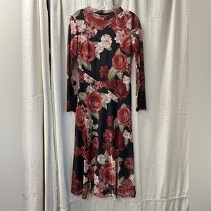 Kate and Lily/ Dress/STUNNING FLORAL/ sheer sleeves/ size 6